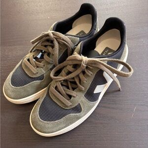 VEJA V-10 RIPSTOP BLACK OXFORD GREY MUD